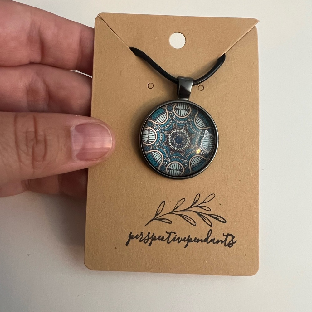Handmade Cabochon Pendant Necklace 🌿